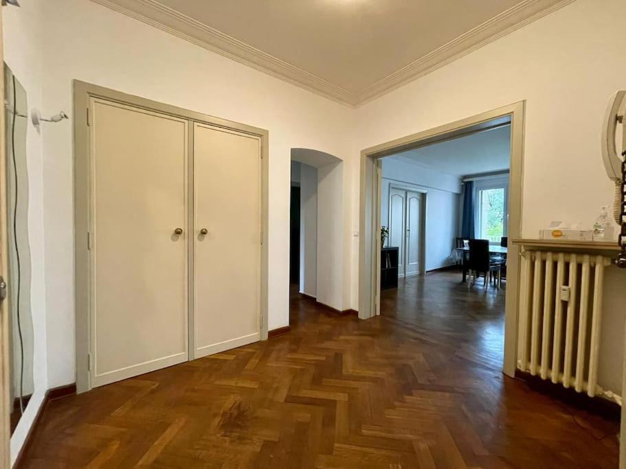 Spacious Apartment Next To Parc Du Cinquantenaire Bruxelles Extérieur photo